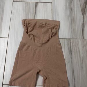 Kindred Bravely maternity thigh saver